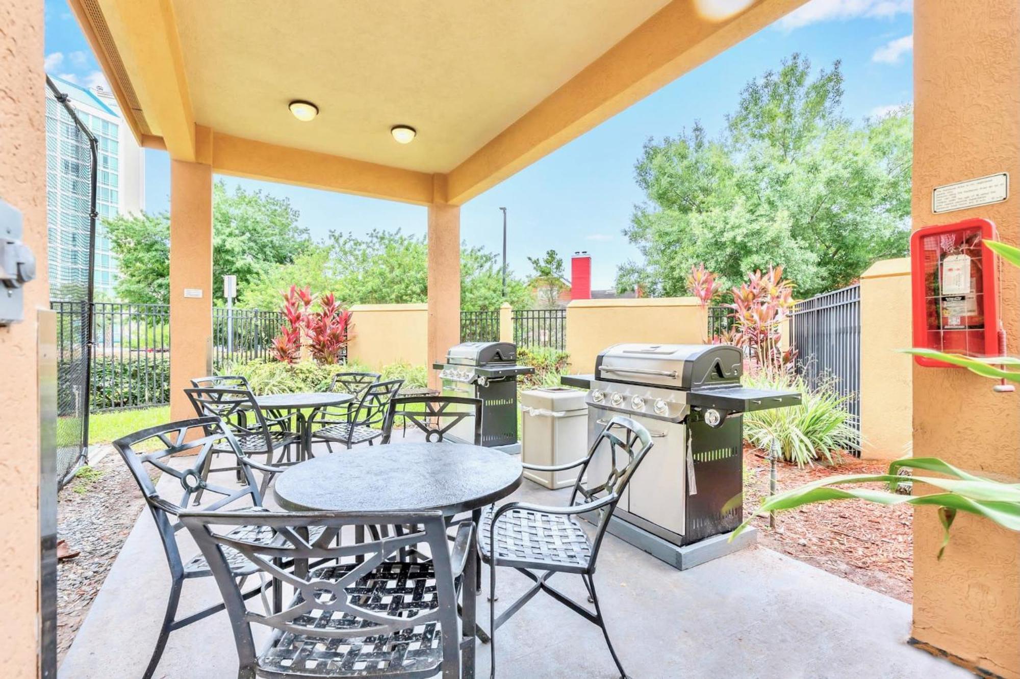 With Pool Hot Tub - Near Universal *